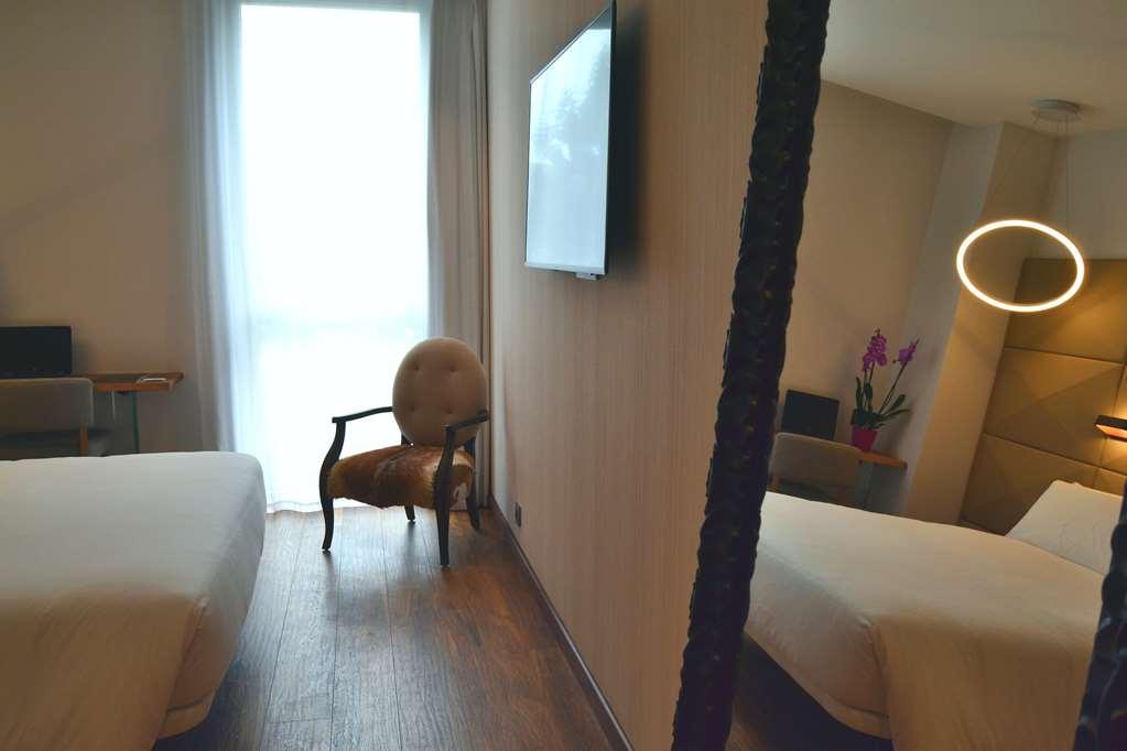 Hotel Sb Glow バルセロナ 部屋 写真