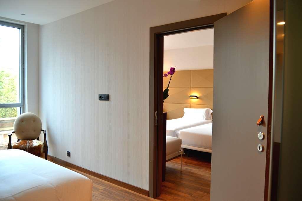 Hotel Sb Glow バルセロナ 部屋 写真